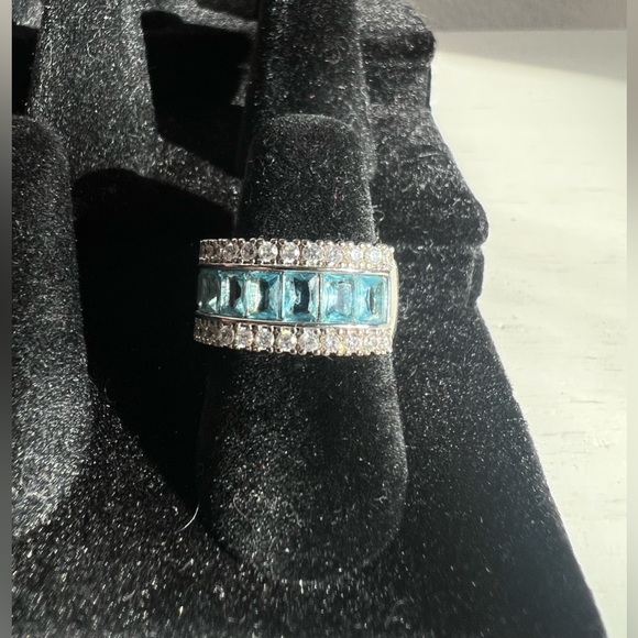 Wonderland of Sparkle| Bomb Party| Sz 6 - Picture 3 of 6